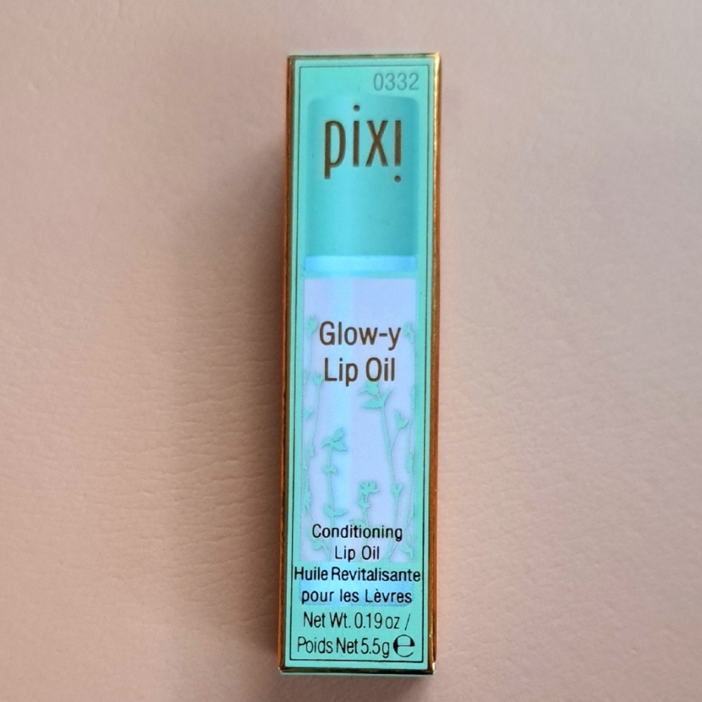 Pixi Glow-y Conditioning Lip Oil Mint-y Glossy